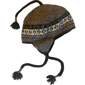 Everest Designs Knit Wool Hat from Nepal Fleece Lined with Tassels Charcoal Grey